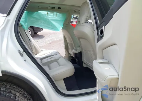 2022 Volvo Xc60 B5 Momentum from USA, damaged, VIN YV4L12DKXN1024421